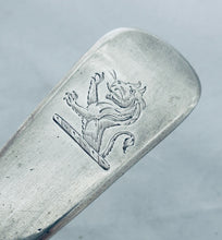 Load image into Gallery viewer, Rare York Fish Slice, with town mark and date letter Q, Edward Jackson, 1827