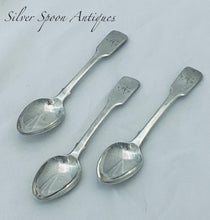 Load image into Gallery viewer, Three English sterling teaspoons, London, 1822