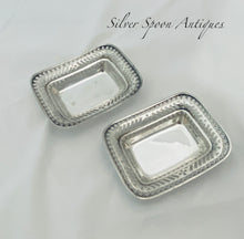 Load image into Gallery viewer, Pair of English sterling bon bon dishes, Sheffield, 1899/1900
