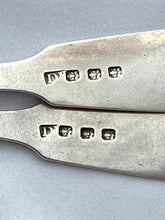 Load image into Gallery viewer, Rare set of Scottish Provincial silverware, Dundee, 1830s-40s