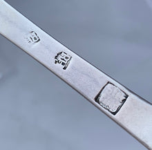 Load image into Gallery viewer, Rare English Provincial Trefid Spoon, TAUNTON, Richard Hamlin, c.1690