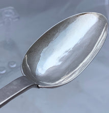 Load image into Gallery viewer, Rare English Provincial Trefid Spoon, TAUNTON, Richard Hamlin, c.1690