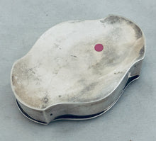 Load image into Gallery viewer, English sterling ring box, William Comyns &amp; Sons, London, 1910