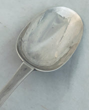 Load image into Gallery viewer, English Britannia Standard Trefid Spoon, John Cory, c.1700