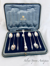 Load image into Gallery viewer, Boxed English teaspoon and tong set, Joseph Rodgers &amp; Sons, Sheffield, 1909/1910