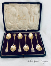 Load image into Gallery viewer, Wonderful set of gilded silver teaspoons in original box, London, 1927