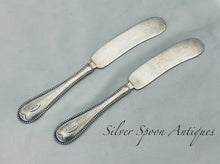 Load image into Gallery viewer, Pair of American Sterling Butter/Patè Knives, Bigelow, Kennard &amp; Co, 1920s