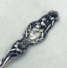 Load image into Gallery viewer, Sterling &#39;Lily&#39; pattern Olive Spoon, Whiting, 1902-1904