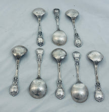Load image into Gallery viewer, Set of 8 American sterling soup spoons, 'Burgundy' pattern, Reed and Barton