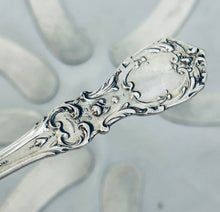 Load image into Gallery viewer, Set of 8 American sterling butter spreaders, 'Burgundy' pattern, Reed and Barton