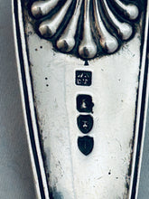 Load image into Gallery viewer, English sterling fiddle, shell and thread soup ladle, Walker and Tolhurst, London, 1894