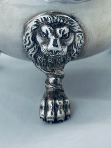 Great Pair of Georgian Style Sterling Gravy Boats, D & J Wellby Ltd, London, 1911