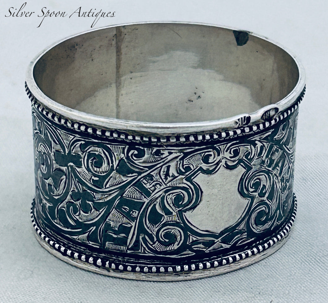 Russian silver and niello serviette ring, c.1908-1918