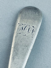 Load image into Gallery viewer, Georgian Irish silver salt spoon, Charles Marsh, Dublin, 1822