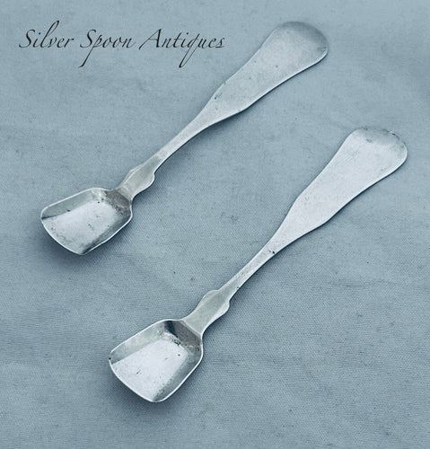 Pair of American coin silver salt shovels, A.G.Reed & Co, Nashua NH, 1843-1849