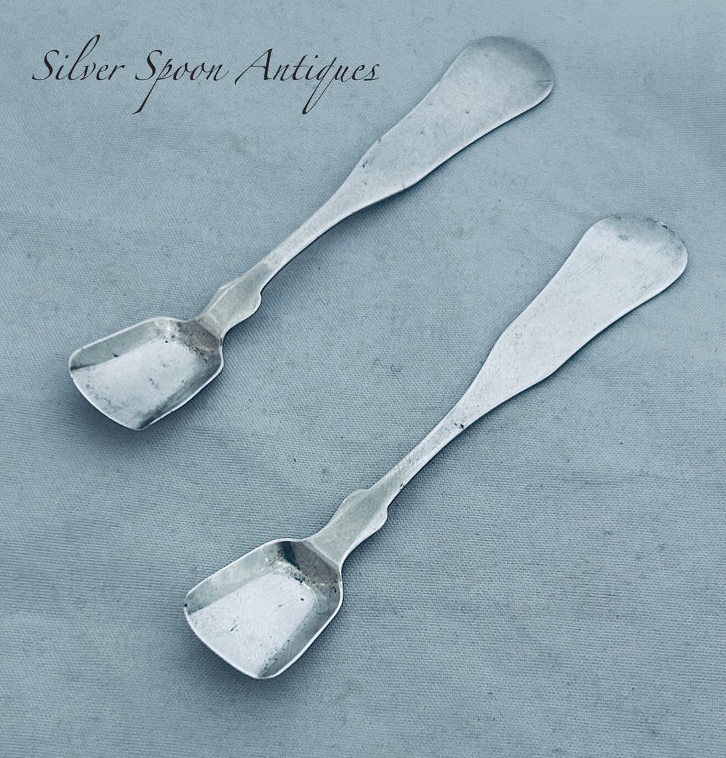 Pair of American coin silver salt shovels, A.G.Reed & Co, Nashua NH, 1843-1849