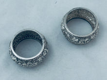 Load image into Gallery viewer, Pair of Indian colonial silver serviette rings, Cutch