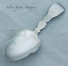Load image into Gallery viewer, Georgian English sterling caddy spoon, London, 1820