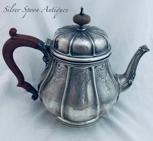 Heavy English Sterling Teapot, Hardy Bros, Birmingham, 1947 - 892 grams