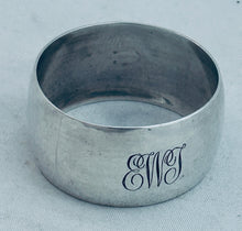 Load image into Gallery viewer, Australian Sterling Serviette Ring, Prouds, NSW, 1925