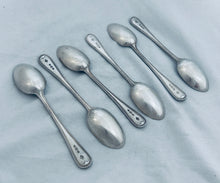 Load image into Gallery viewer, Set of 6 English sterling teaspoons, London, 1893