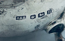 Load image into Gallery viewer, English sterling sauce boat, Sheffield, 1944 - 294grams