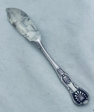 Load image into Gallery viewer, English silver Kings pattern butter knife, Chawner and Co, London, 1868