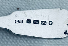 Load image into Gallery viewer, English sterling sugar spoon, George Unite, Birmingham, 1859